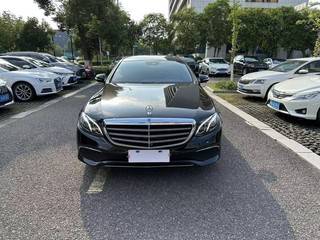 奔驰E级 E300L 2.0T 自动 豪华型 