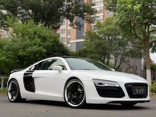 奥迪R8 4.2L 