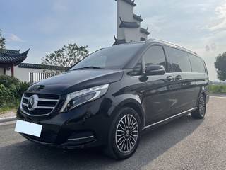 奔驰V级 V250 2.0T 自动 标准型墨规版平行进口 