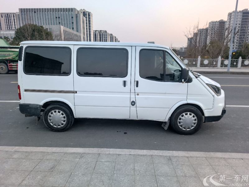 江铃特顺 2017款 2.8T 手动 商运型短轴低顶 (国Ⅴ) 