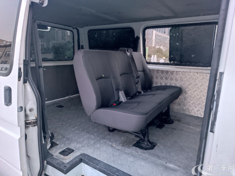 江铃特顺 2017款 2.8T 手动 商运型短轴低顶 (国Ⅴ) 