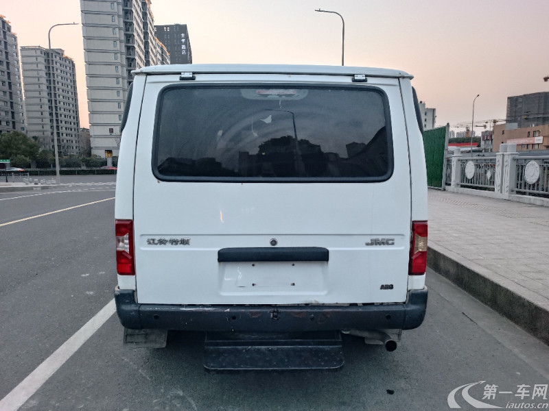 江铃特顺 2017款 2.8T 手动 商运型短轴低顶 (国Ⅴ) 