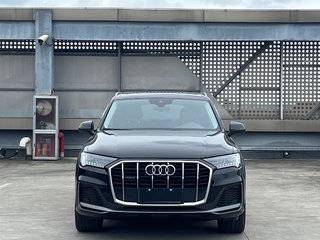 奥迪Q7 55 3.0T 自动 运动型quattro-S-line 