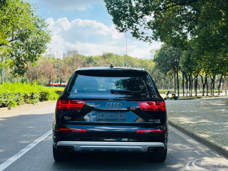 奥迪Q7 45 [进口] 2018款 3.0T 自动 技术型 