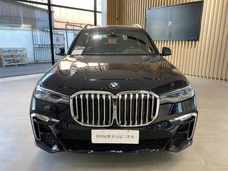 宝马X7 40i 3.0T 自动 尊享型M运动套装 