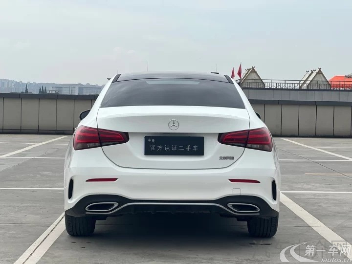 奔驰A级 A180L 2021款 1.3T 自动 运动轿车 (国Ⅵ) 