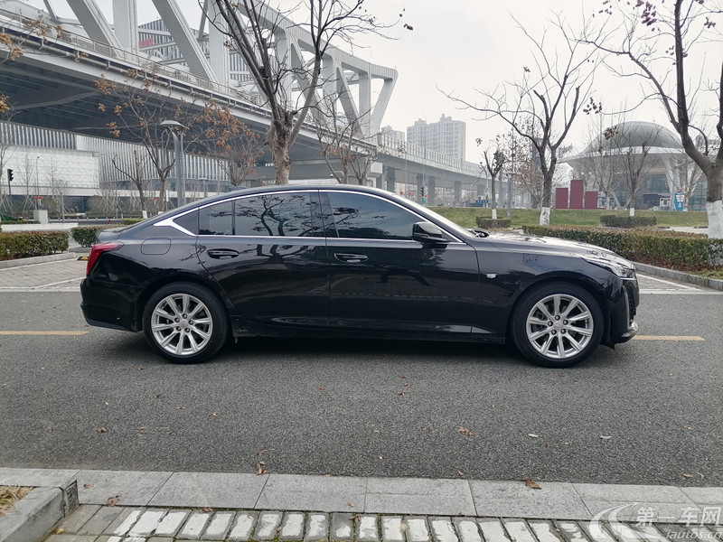 凯迪拉克CT5 2022款 2.0T 自动 28T风尚型 (国Ⅵ) 