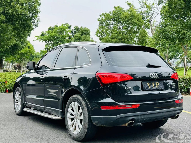 奥迪Q5 2013款 2.0T 自动 四驱 汽油 进取型 (国Ⅴ) 