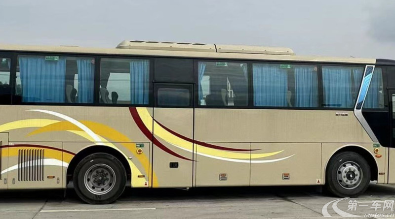 九龙A系列 5 2022款 2.0T 手动 客车 (国Ⅳ) 