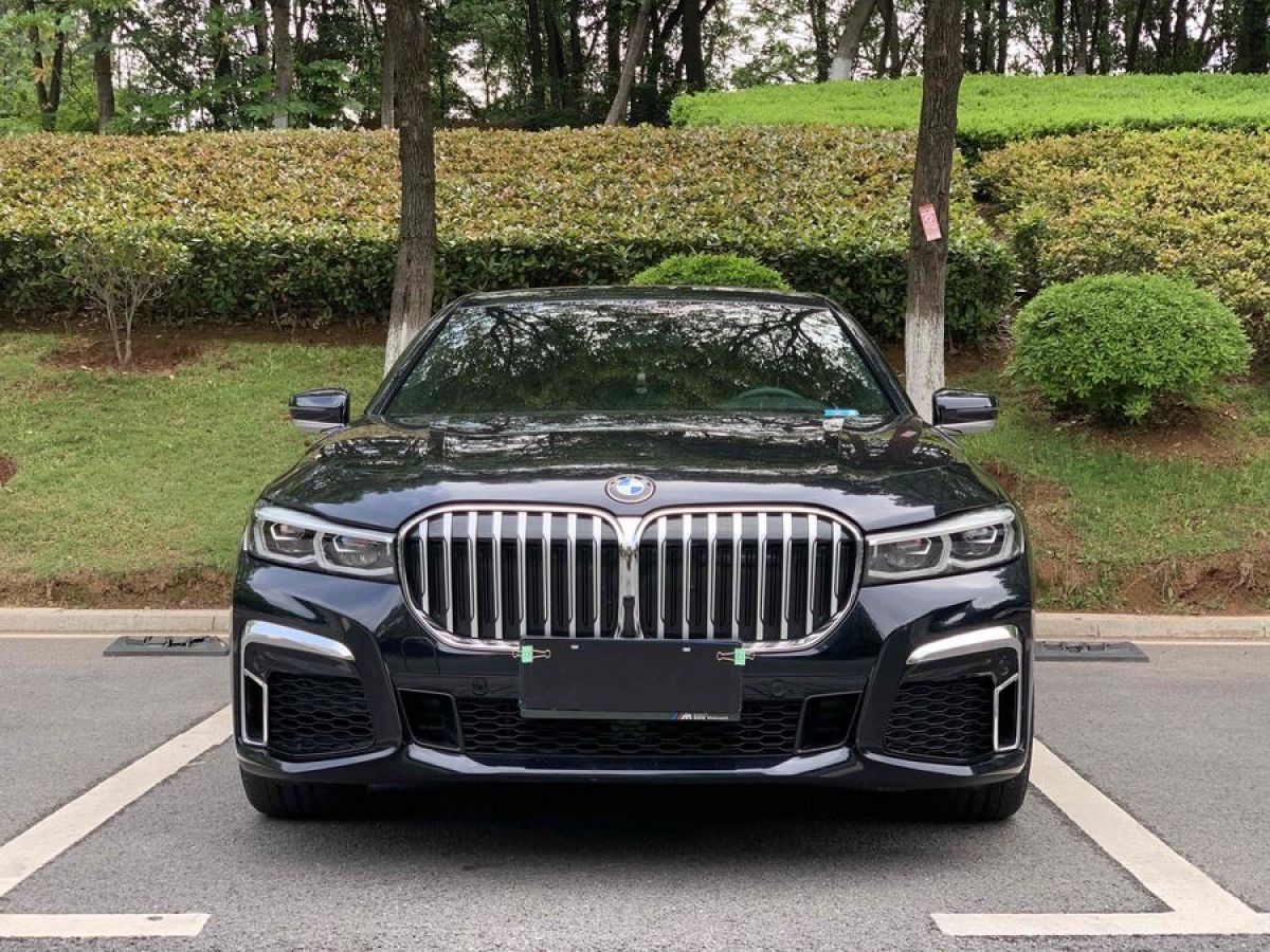 宝马7系 740Li [进口] 2021款 3.0T 自动 汽油 领先型M运动套装价格0万 