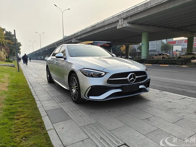 奔驰C级 C260L 2022款 1.5T 自动 运动版 (国Ⅵ) 