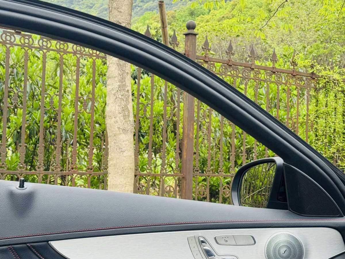 奔驰C43 [进口] 2017款 3.0T 自动 特别版价格0万 