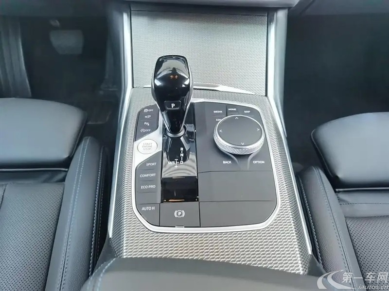 宝马3系 330i 2022款 2.0T 自动 汽油 M运动曜夜套装 (国Ⅵ) 