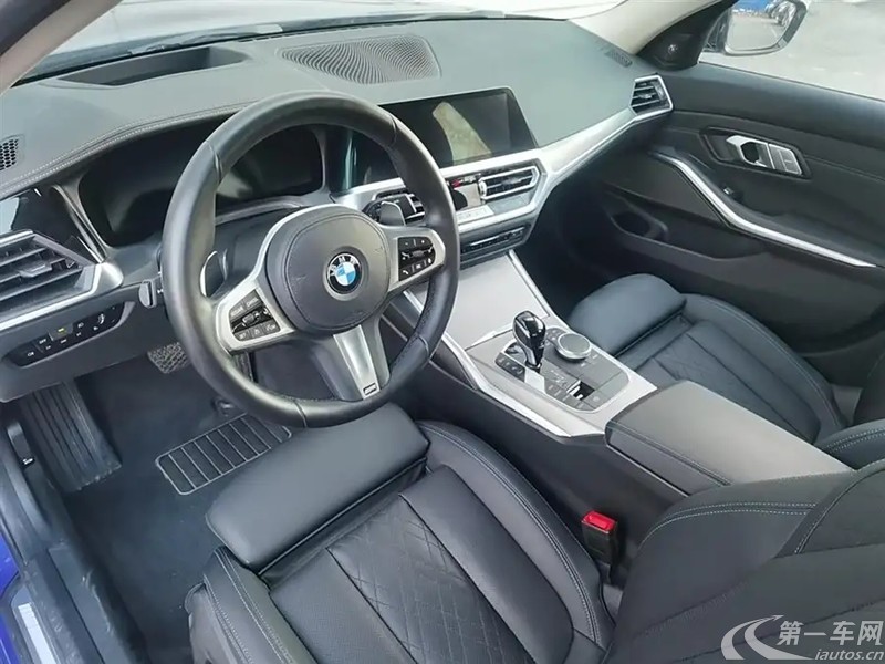 宝马3系 330i 2022款 2.0T 自动 汽油 M运动曜夜套装 (国Ⅵ) 