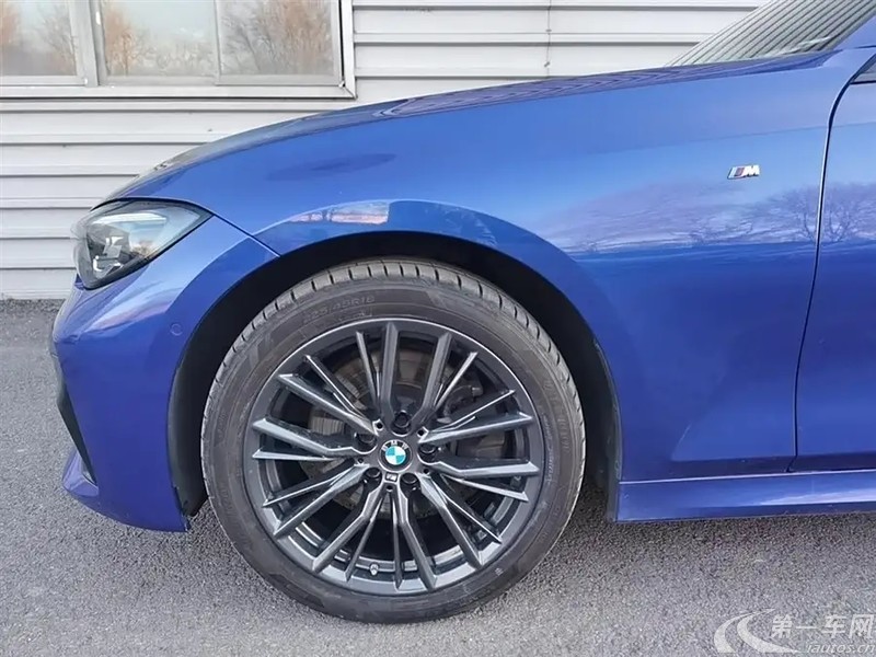 宝马3系 330i 2022款 2.0T 自动 汽油 M运动曜夜套装 (国Ⅵ) 