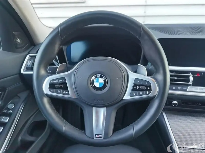 宝马3系 330i 2022款 2.0T 自动 汽油 M运动曜夜套装 (国Ⅵ) 