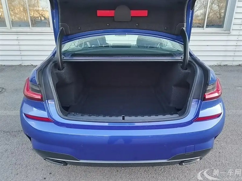 宝马3系 330i 2022款 2.0T 自动 汽油 M运动曜夜套装 (国Ⅵ) 