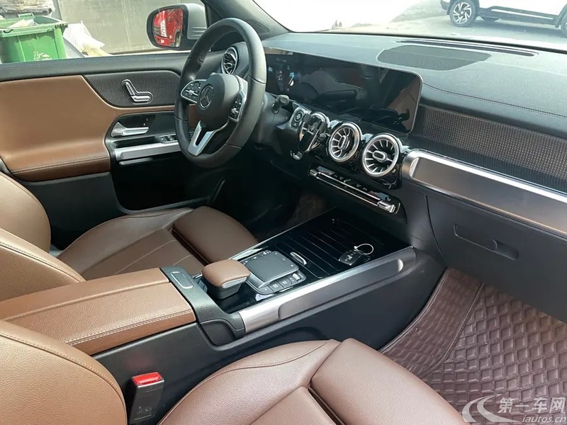 奔驰GLB GLB200 2020款 1.3T 自动 时尚型 (国Ⅵ) 