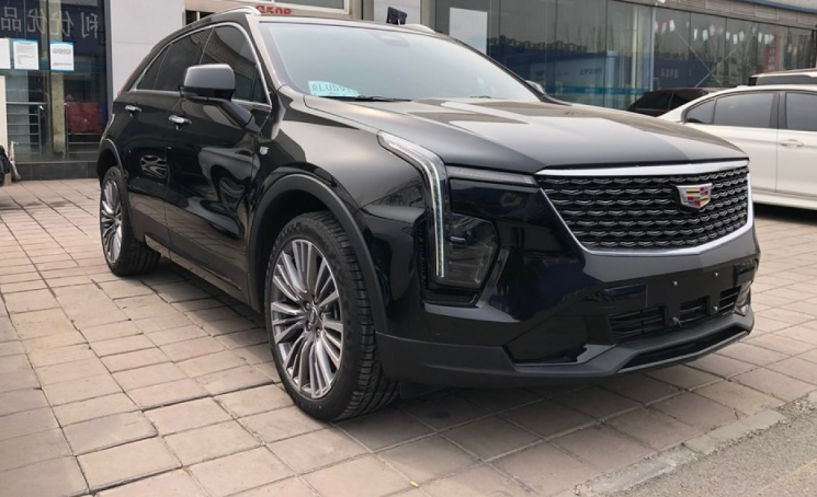 凯迪拉克XT4 2024款 2.0T 自动 28T尊贵型 价格0万 