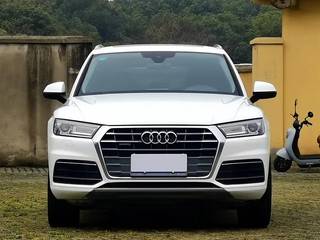 奥迪Q5L 40TFSI 2.0T 自动 荣享进取型 