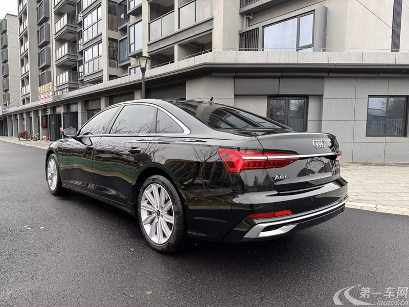 奥迪A6L 45TFSI 2024款 2.0T 自动 臻选动感型 (国Ⅵ) 