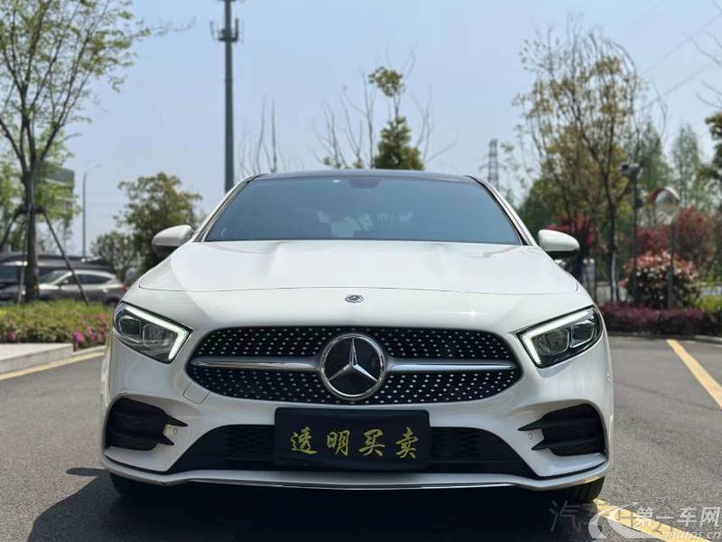 【绍兴二手奔驰A级三厢】奔驰A级 A200L 2022款 1.3T 自动 运动轿车时尚型