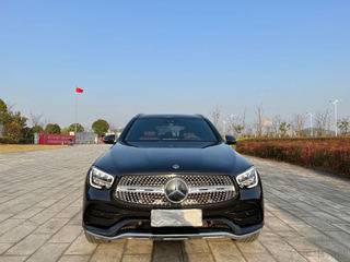 奔驰GLC级 GLC300 2.0T 自动 豪华版轿跑SUV 