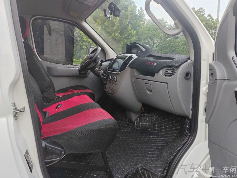 MAXUS迈克萨斯V80 2019款 2.0T 自动 Plus商旅版加长轴中顶6挡 (国Ⅵ) 