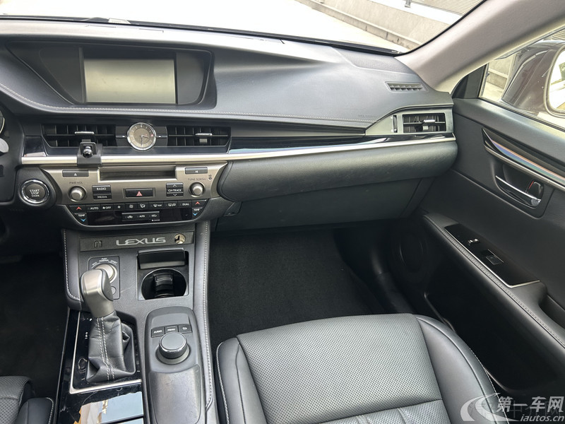雷克萨斯ES 200 [进口] 2015款 2.0L 自动 精英版 