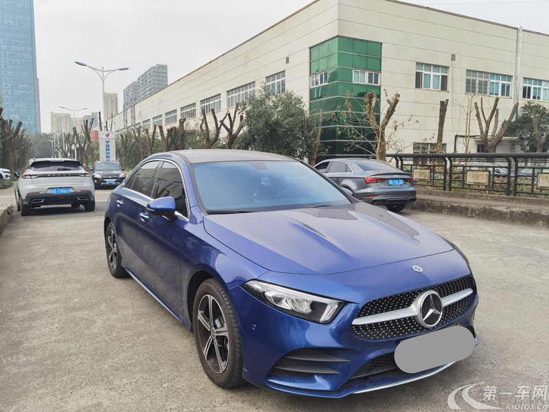 【新乡二手奔驰A级三厢】奔驰A级 A200L 2023款 1.3T 自动 时尚型