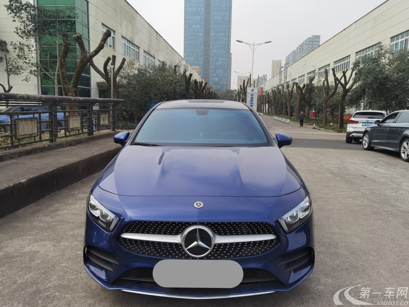 【新乡二手奔驰A级三厢】奔驰A级 A200L 2023款 1.3T 自动 时尚型