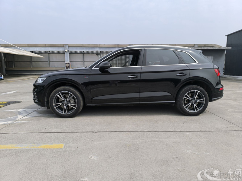 奥迪Q5L 40TFSI 2018款 2.0T 自动 荣享时尚型 (国Ⅴ) 