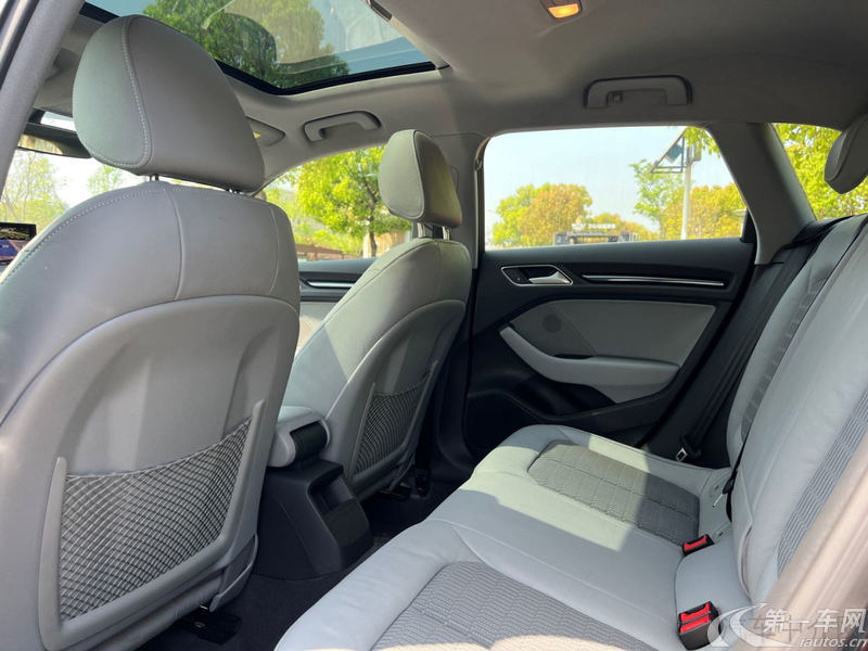 奥迪A3 35TFSI 2018款 1.4T 自动 汽油 风尚型30周年Sportback (国Ⅴ) 