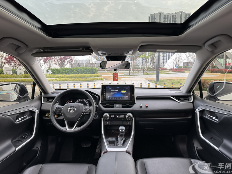 丰田RAV4 2020款 2.0L 自动 四驱 尊贵版 (国Ⅵ) 