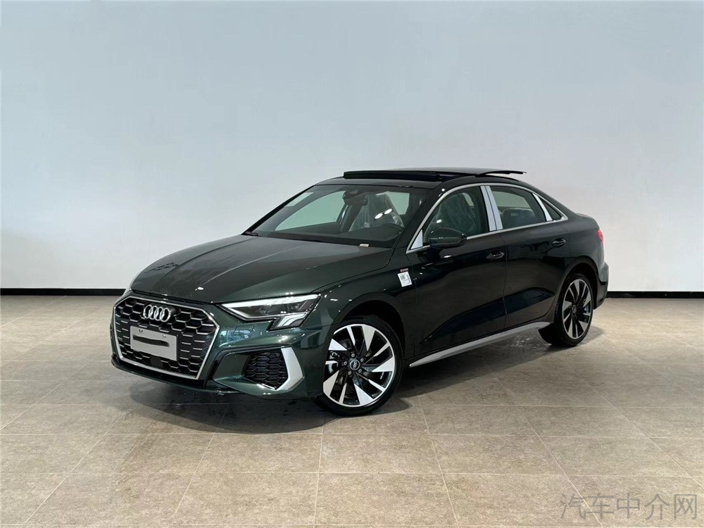 奥迪Q3 35TFSI 2024款 1.5T 自动 前驱 时尚动感型 价格0万 