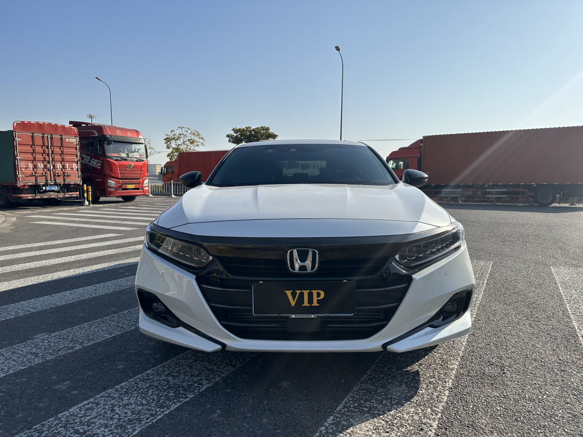 本田雅阁 2022款 1.5T 自动 260TURBO幻夜·旗舰版 价格0万