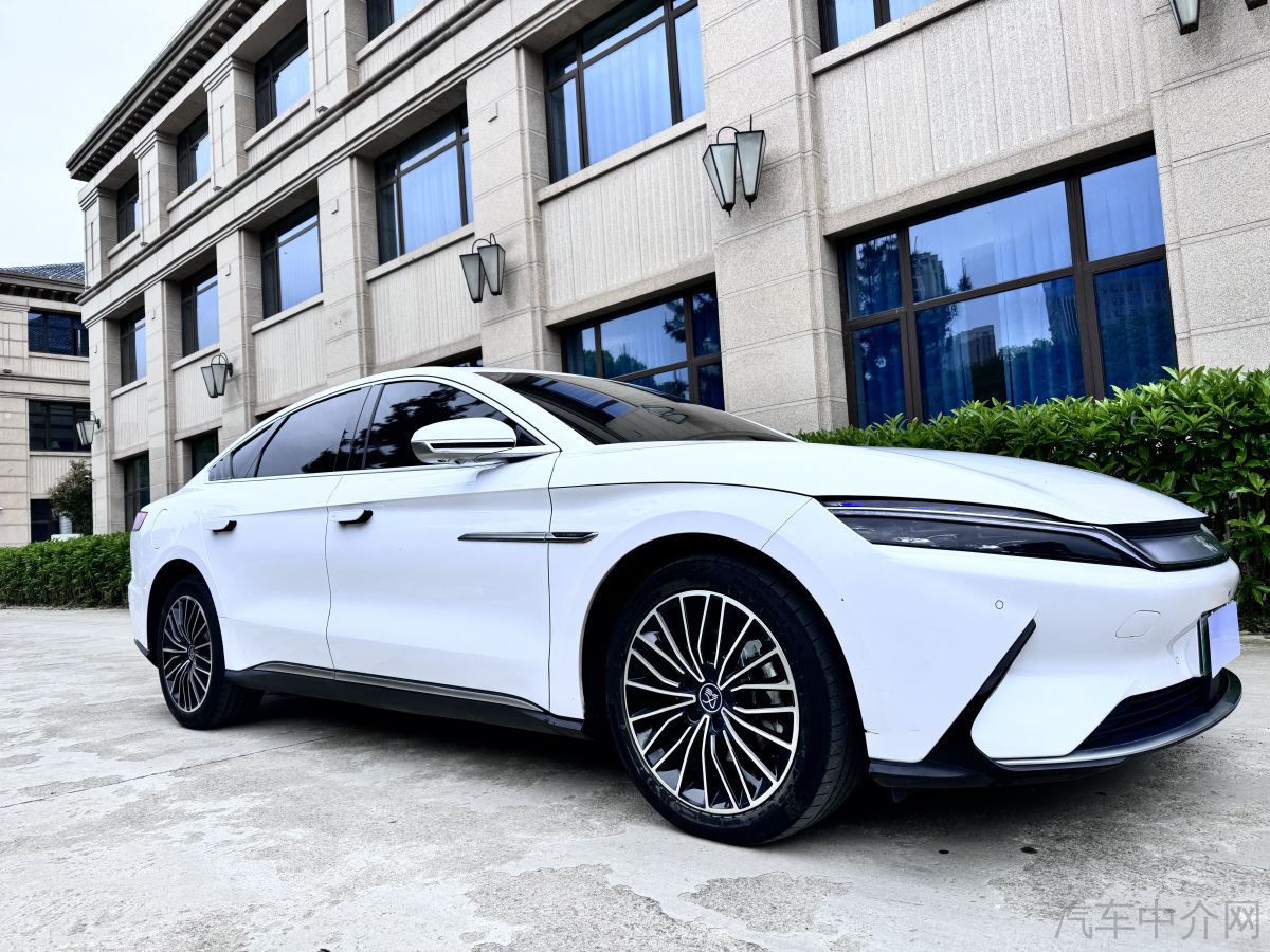 比亚迪汉EV 2022款 自动 715KM尊荣型 纯电动价格0万 