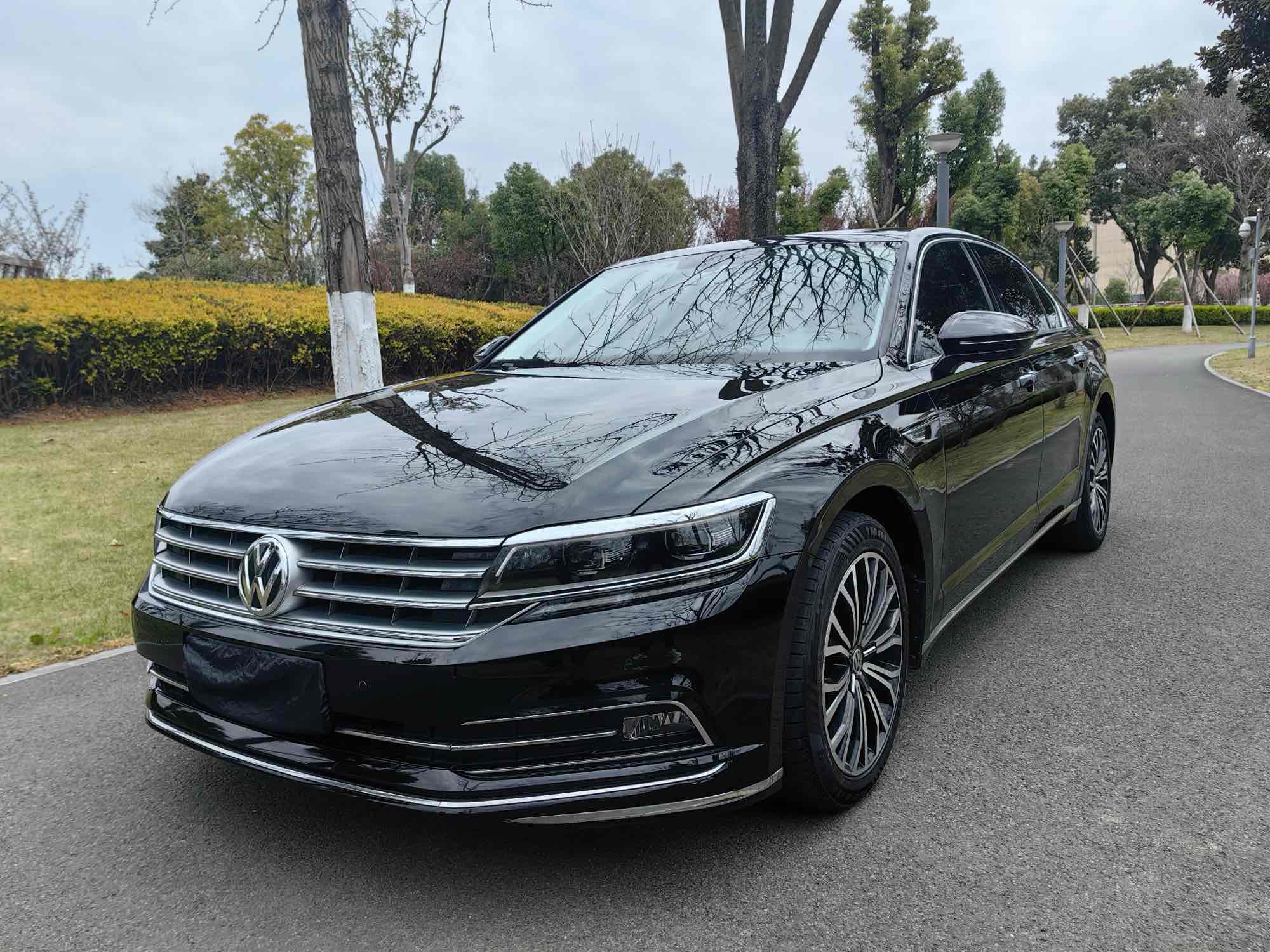 大众辉昂 2018款 2.0T 自动 380TSI豪华版 价格0万