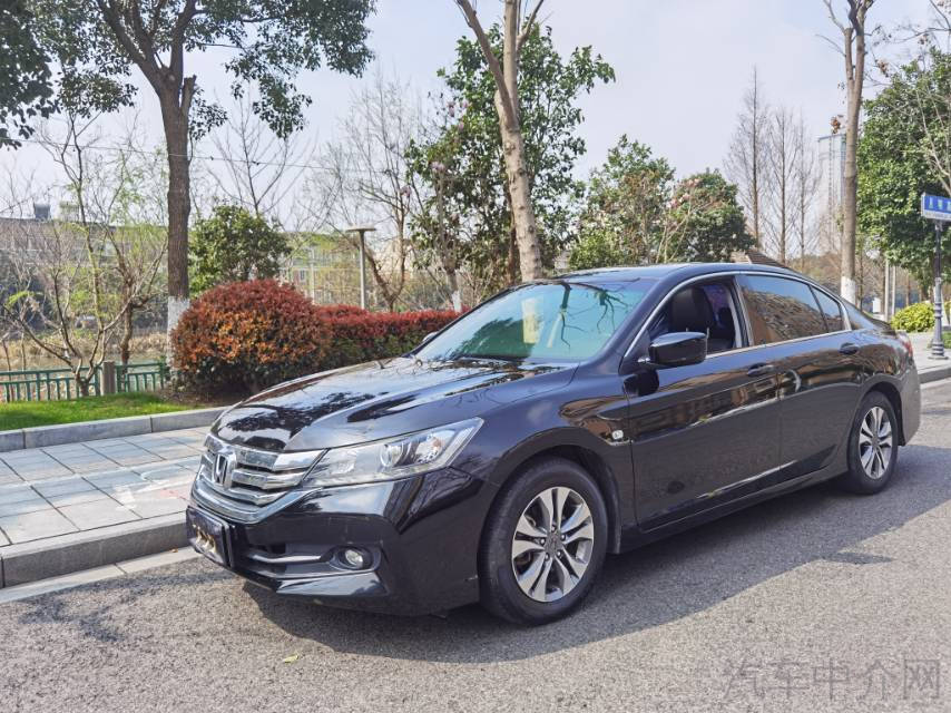 本田雅阁 2015款 2.0L 自动 精英版LXS 价格0万 