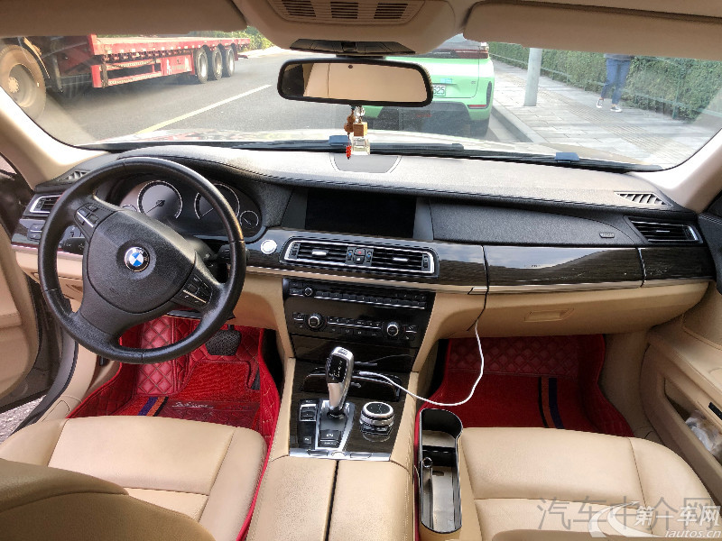 宝马7系 730Li [进口] 2011款 3.0L 自动 汽油 典雅型 