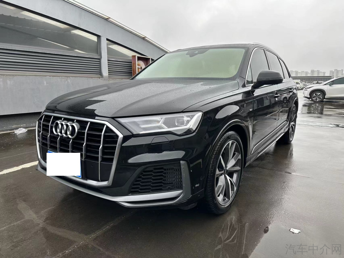 奥迪Q7 55TFSI [进口] 2023款 3.0T 自动 quattro二手车 二手S二手车 二手line运动型价格0万 