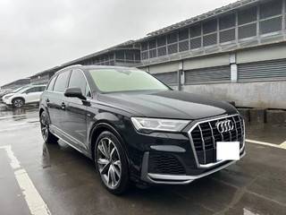 奥迪Q7 55TFSI 3.0T 自动 quattro-S-line运动型 