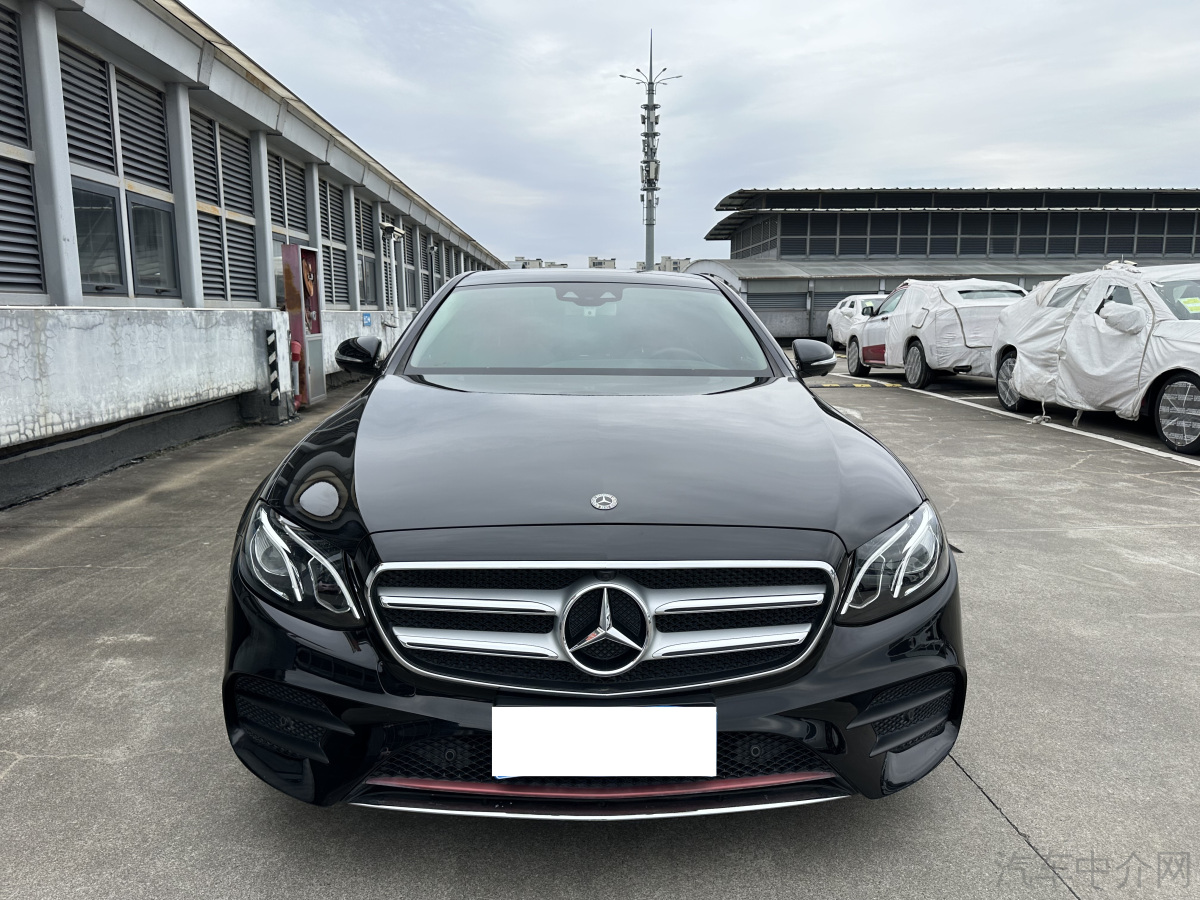 奔驰E级 E300L 2018款 2.0T 自动 汽油 运动豪华型 价格0万