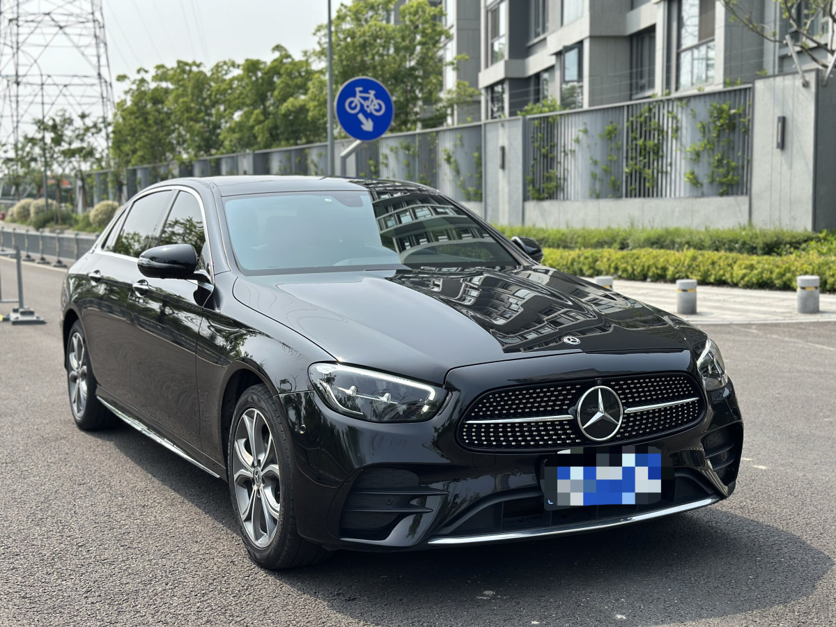 奔驰E级 E300L 2021款 2.0T 自动 汽油 时尚型 价格0万 