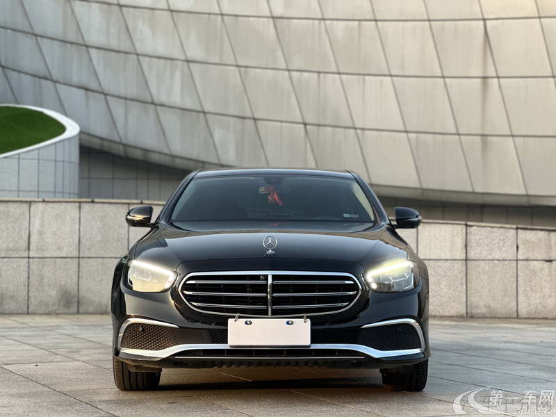 【武汉二手奔驰E级】奔驰E级 300L 2023款 2.0T 自动 汽油 时尚型