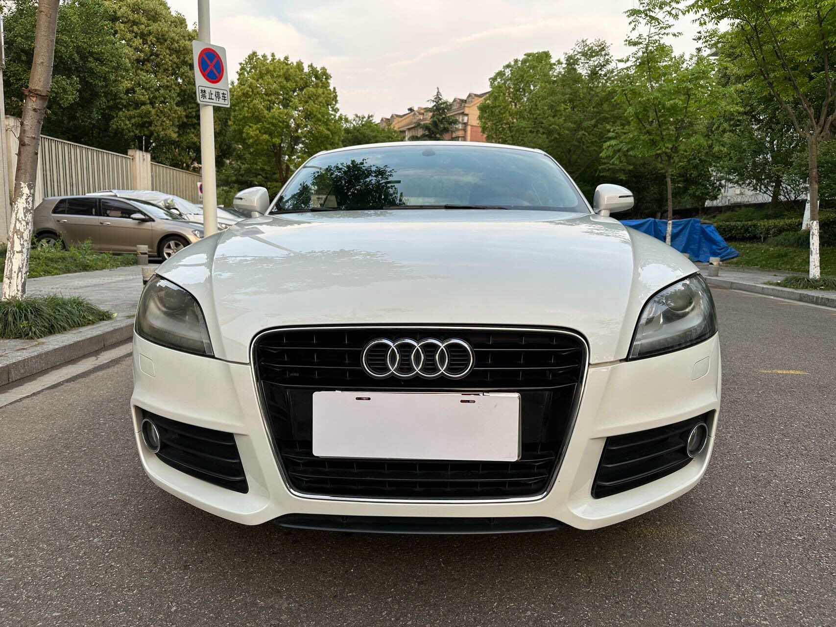 奥迪TT [进口] Coupe 2011款 2.0T 自动 汽油价格0万 