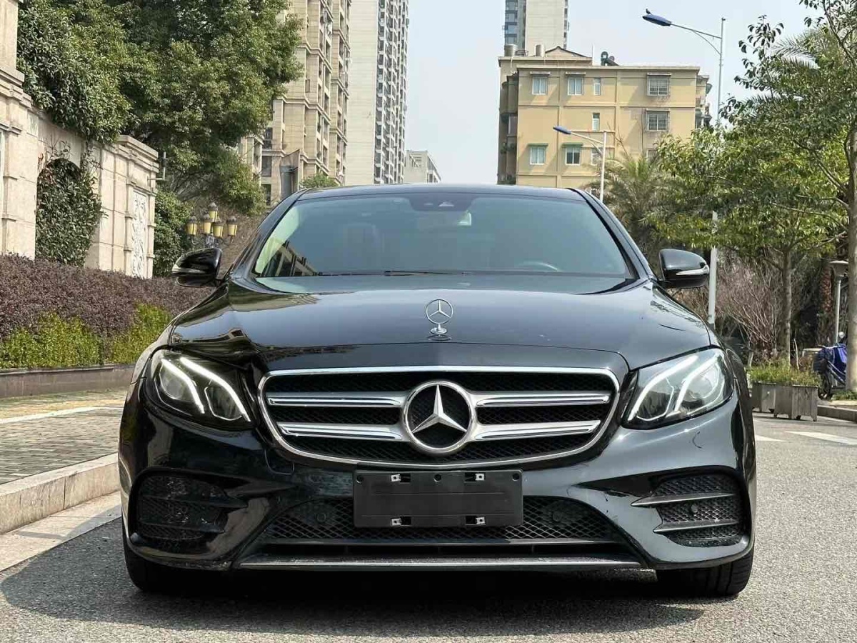 奔驰E级 E300L 2016款 2.0T 自动 汽油 时尚型 价格0万