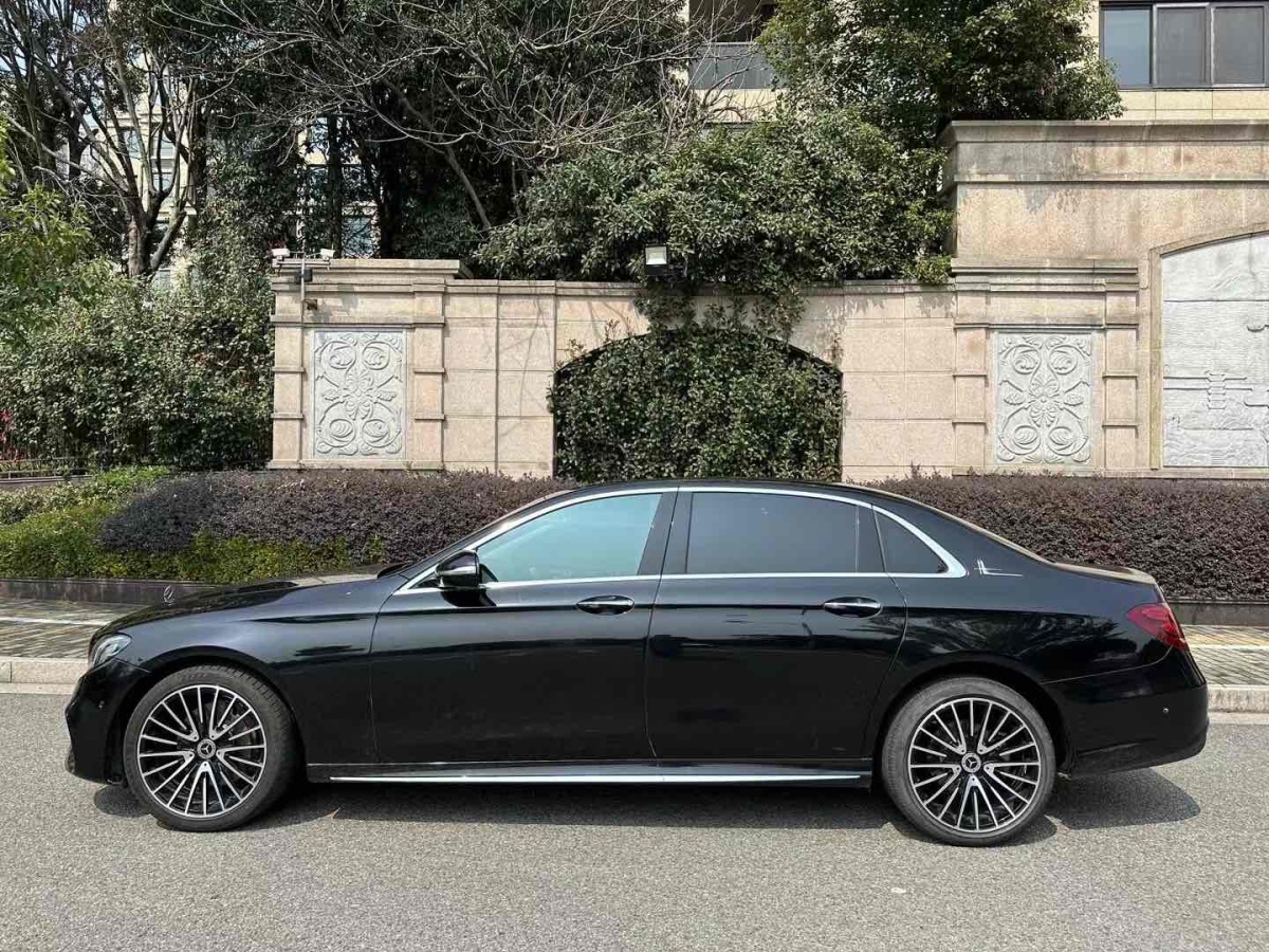 奔驰E级 E300L 2016款 2.0T 自动 汽油 时尚型 价格0万 