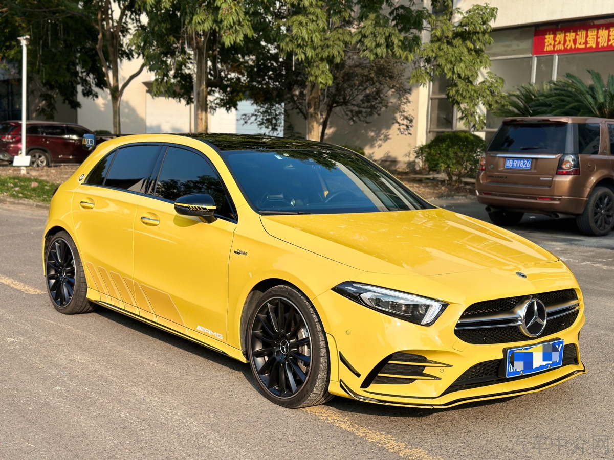 奔驰A35 [进口] 2023款 2.0T 自动 灿日特别版价格0万 