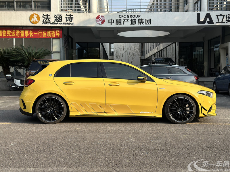 奔驰A35 [进口] 2023款 2.0T 自动 灿日特别版 